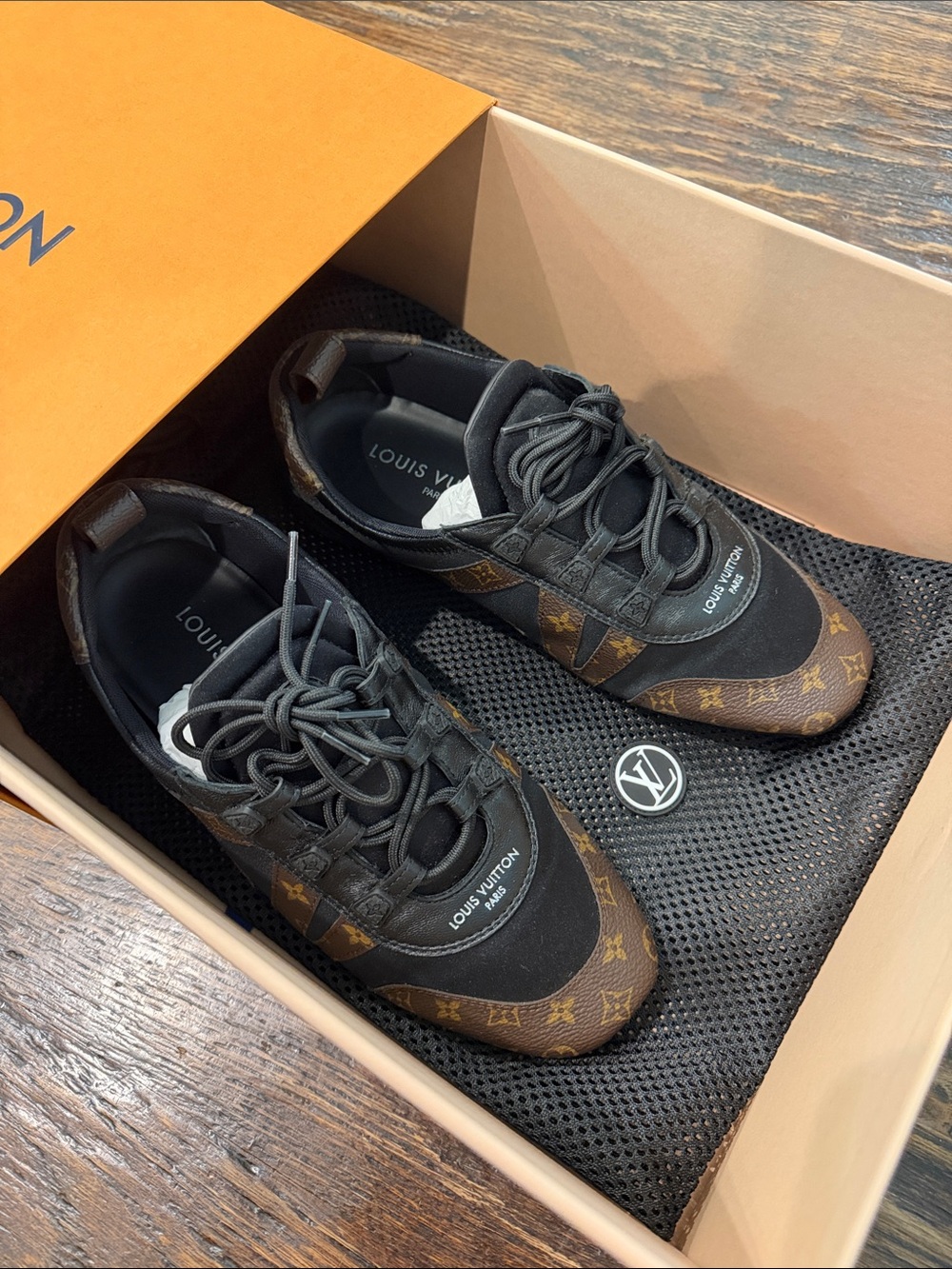 Authentic Louis Vuitton Brown & Black Monogram Women’s Low-Top Sneakerina - Picture 6 of 6